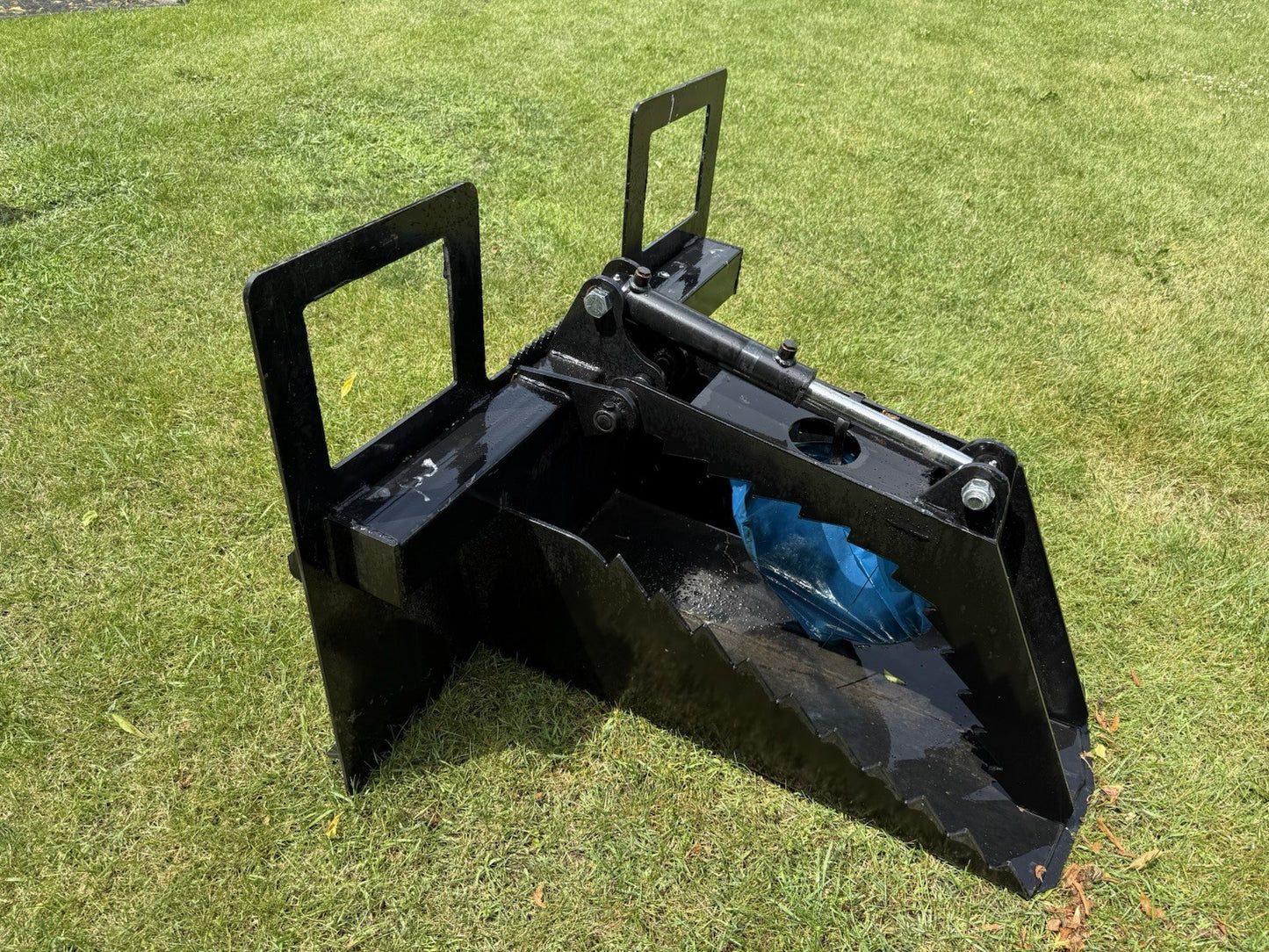 NEW KC Skidsteer Spade Grapple Digger Hydraulic Skidloader Quick Attach