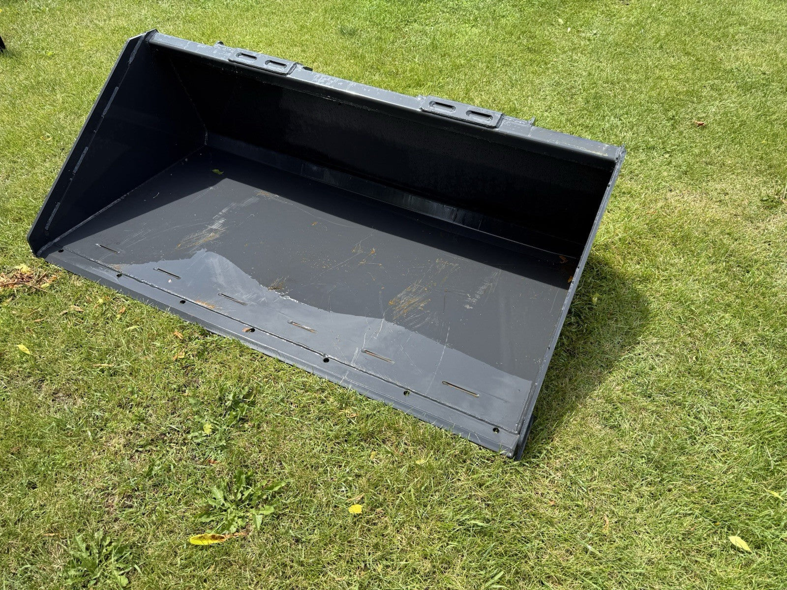 NEW 66" Skidsteer Track Duty Bucket Skidloader Quick Attach