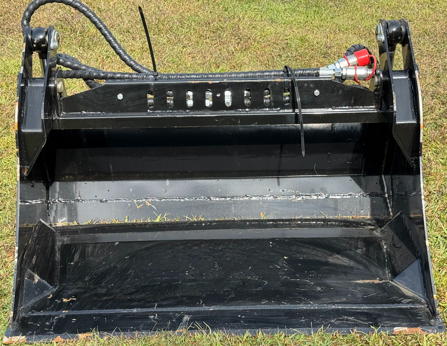 NEW 2025 4 in 1 Combo Bucket Mini Skidsteer