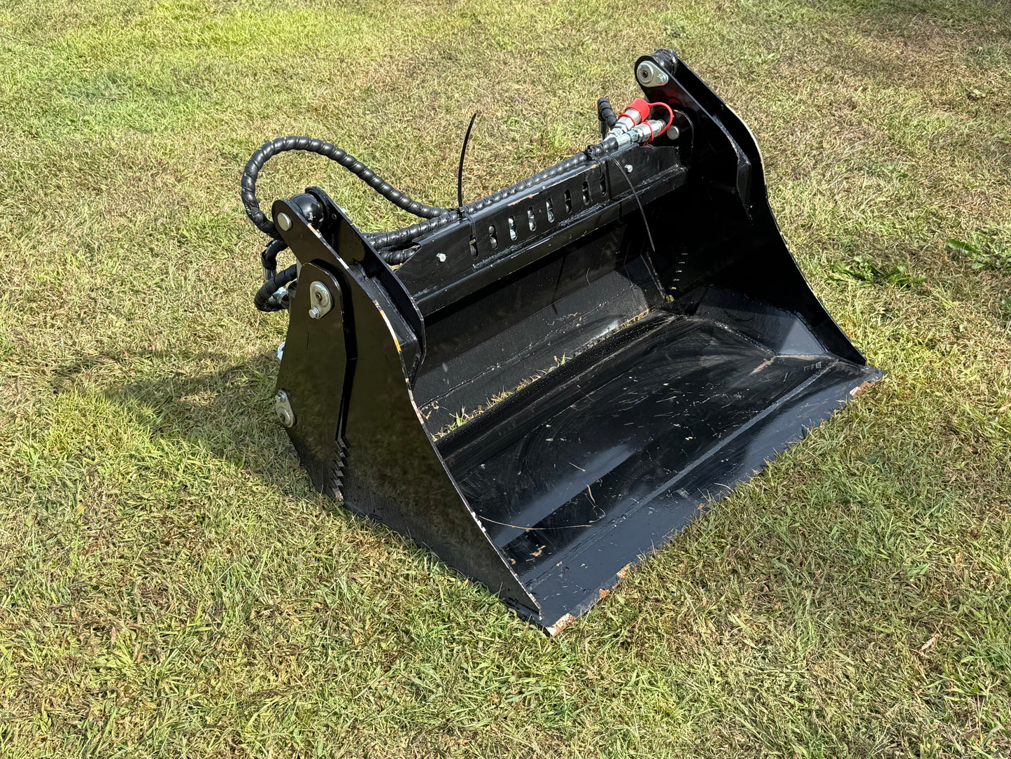 NEW 2025 4 in 1 Combo Bucket Mini Skidsteer